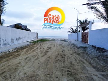 Casa Frente Al Mar de Venta en La Via a Data / Posorja, Playas Villamil