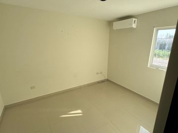 EN VENTA CASA EN CULIACAN EN BOSQUES DEL REY (EN PRIVADA PARAISO CON ALBERCA Y ASADOR), DE 3 RECAMARAS Y EQUIPADA CON COCINA, MINISPLIT Y CLOSET