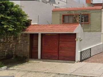 CASA EN VENTA EN CIUDAD DEL SOL, IDEAL REMODELAR U OFICINAS
