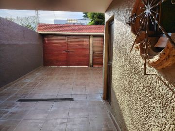 CASA EN VENTA EN CIUDAD DEL SOL, IDEAL REMODELAR U OFICINAS