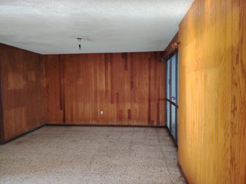 CASA EN VENTA EN CIUDAD DEL SOL, IDEAL REMODELAR U OFICINAS