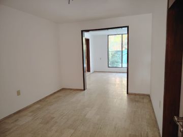 CASA EN VENTA EN CIUDAD DEL SOL, IDEAL REMODELAR U OFICINAS