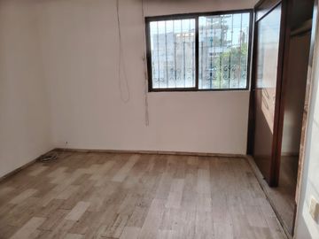 CASA EN VENTA EN CIUDAD DEL SOL, IDEAL REMODELAR U OFICINAS