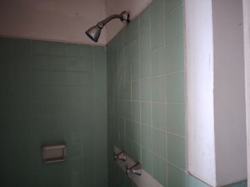 CASA EN VENTA EN CIUDAD DEL SOL, IDEAL REMODELAR U OFICINAS