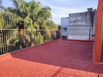 CASA EN VENTA EN CIUDAD DEL SOL, IDEAL REMODELAR U OFICINAS