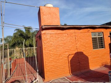 CASA EN VENTA EN CIUDAD DEL SOL, IDEAL REMODELAR U OFICINAS