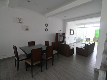 VENDO 2 CASAS DE PLAYA DE  200 M² 3 PISOS CON PISCINA, BUJAMA BAJA.