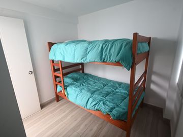 VENDO 2 CASAS DE PLAYA DE  200 M² 3 PISOS CON PISCINA, BUJAMA BAJA.