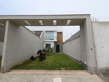 VENDO 2 CASAS DE PLAYA DE  200 M² 3 PISOS CON PISCINA, BUJAMA BAJA.
