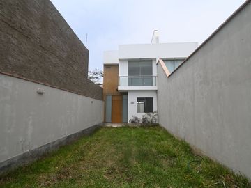 VENDO 2 CASAS DE PLAYA DE  200 M² 3 PISOS CON PISCINA, BUJAMA BAJA.