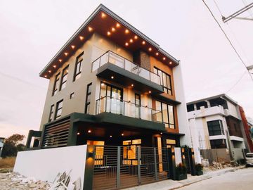 For Sale Newly Built Majestic Design 3 Storey House in Greenwoods Executive Village
