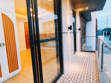 For Sale Newly Built Majestic Design 3 Storey House in Greenwoods Executive Village