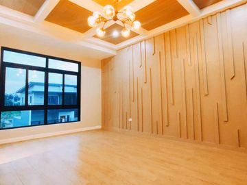 For Sale Newly Built Majestic Design 3 Storey House in Greenwoods Executive Village