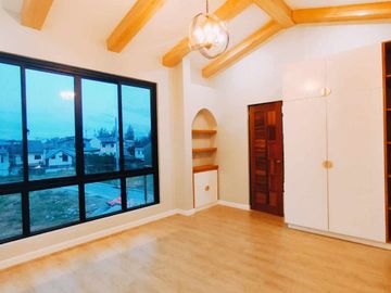 For Sale Newly Built Majestic Design 3 Storey House in Greenwoods Executive Village