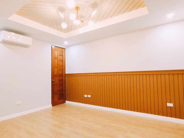 For Sale Newly Built Majestic Design 3 Storey House in Greenwoods Executive Village
