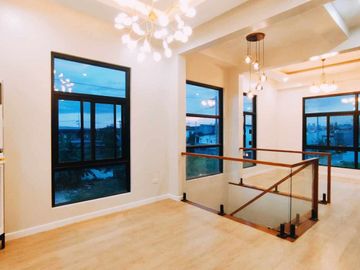 For Sale Newly Built Majestic Design 3 Storey House in Greenwoods Executive Village