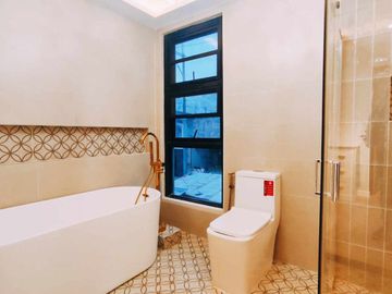 For Sale Newly Built Majestic Design 3 Storey House in Greenwoods Executive Village