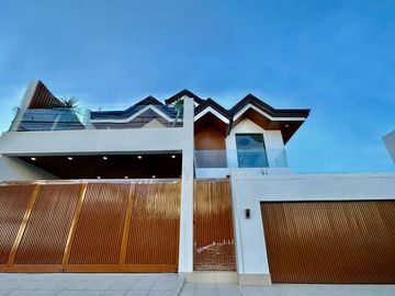 For Sale Newly Made Unique Design 2 Storey House w/ Pool in Greenwoods Executive Village
