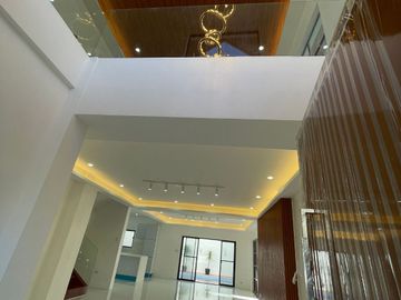 For Sale Newly Made Unique Design 2 Storey House w/ Pool in Greenwoods Executive Village