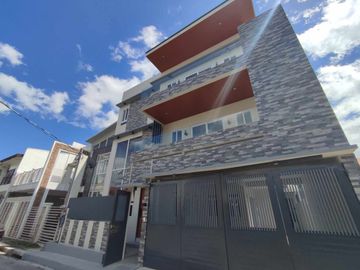 For Sale Newly Made Elegant Modern 3 storey House in Greenwoods Executive Village