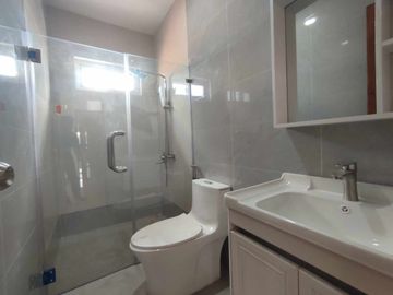 For Sale Newly Made Elegant Modern 3 storey House in Greenwoods Executive Village