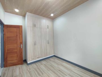 For Sale Newly Made Elegant Modern 3 storey House in Greenwoods Executive Village