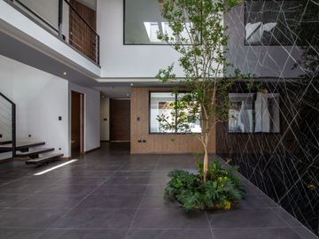 CASA NUEVA en VENTA, CLÚSTER 8 8 8, LOMAS de ANGELOPOLIS 1a Sección