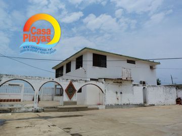 Venta de Remate Casa Grande en Playas con Vista Al Mar, Via a Data Posorja