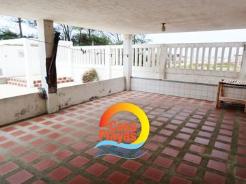 Venta de Remate Casa Grande en Playas con Vista Al Mar, Via a Data Posorja