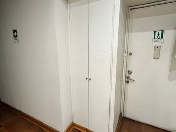 Amplio Departamento Modificado Para Oficina En Merced
