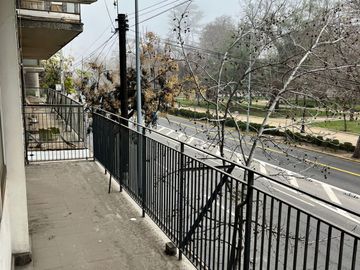 Amplio Departamento Modificado Para Oficina En Merced
