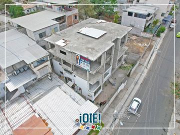 En Venta: Terreno con edificio Gray Stage - 4 plantas de altura