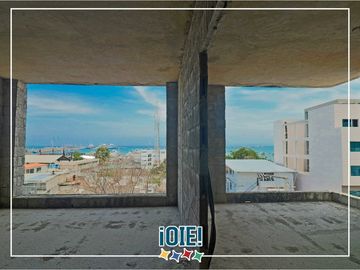 En Venta: Terreno con edificio Gray Stage - 4 plantas de altura