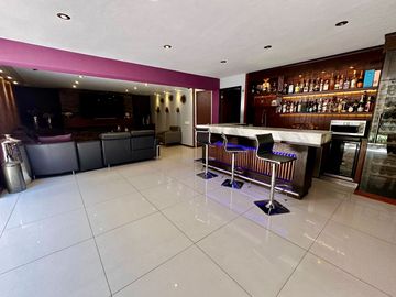 CASA DE LUJO EN VENTA, FRACC EL MANANTIAL