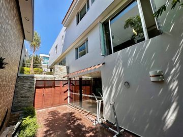 CASA DE LUJO EN VENTA, FRACC EL MANANTIAL