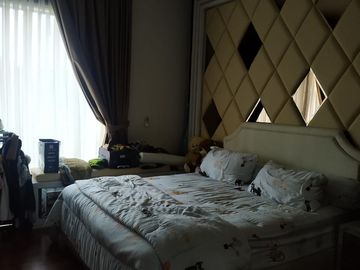 DISEWAKAN RUMAH MEWAH MINIMALIS MODERN SEMIFURNISH @ KOMPLEK SETRADUTA BANDUNG