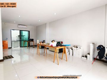 Sale/Rent Home Office / Townhome modern style, Baan Chayada @ Work Bangna KM. 5 Near Bangna - Bearing Tel 064-954----- (TW25-23)