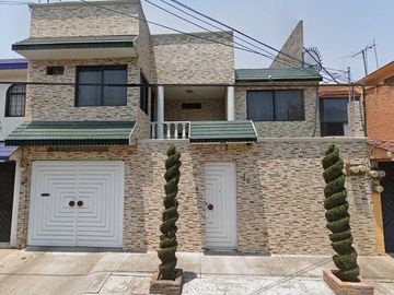 CASA EN AZCAPOTZALCO