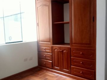 VENTA DE DEPARTAMENTO EN RESIDENCIAL HUANCARO - SANTIAGO, CUSCO