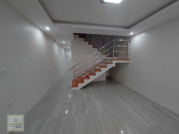 House and Lot for Sale in Parañaque Fortunata Village