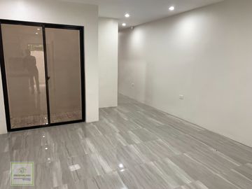 House and Lot for Sale in Parañaque Fortunata Village