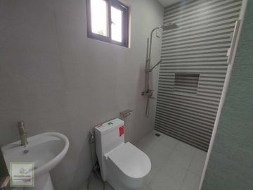 House and Lot for Sale in Parañaque Fortunata Village