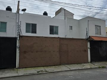 CASA EN VENTA EN MEXICALTZINGO, EDOMEX
