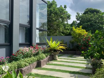 Modern 4-Bedroom House & Lot in Silang