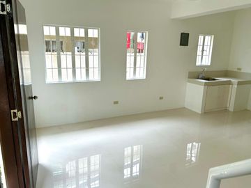Half Duplex PreSelling House in Calamba, Laguna