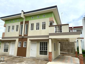 Half Duplex PreSelling House in Calamba, Laguna