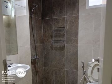 Disewakan Apartemen Rainbow Springs Condovillas Gading Serpong Tangerang 4+1 Bedroom Fully Furnished Siap Huni