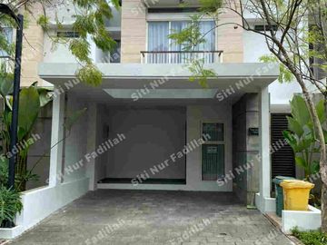 Disewakan rumah bagus di Cluster exclusive Lebak Bulus