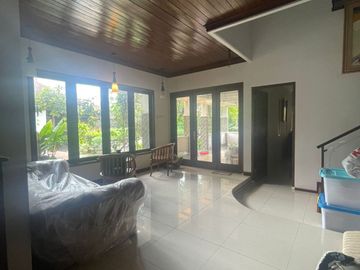 Dijual Rumah Tropis konsep Villa dan Paviliun di Ciputat, Tangsel