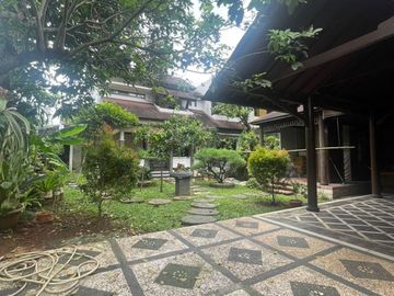 Dijual Rumah Tropis konsep Villa dan Paviliun di Ciputat, Tangsel